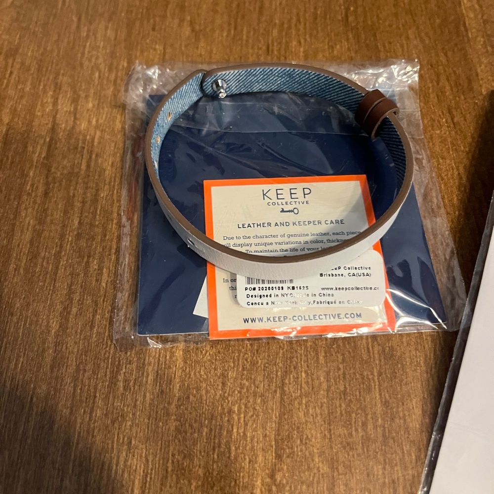 Keep Collective Random Bundle - image 2